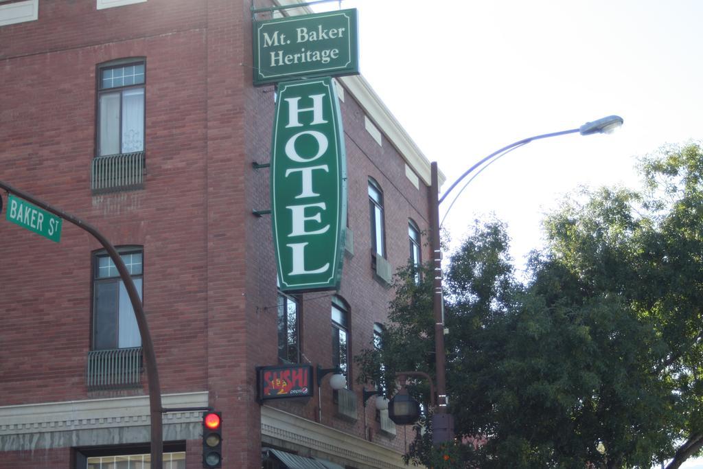 Mount Baker Hotel クランブルック エクステリア 写真